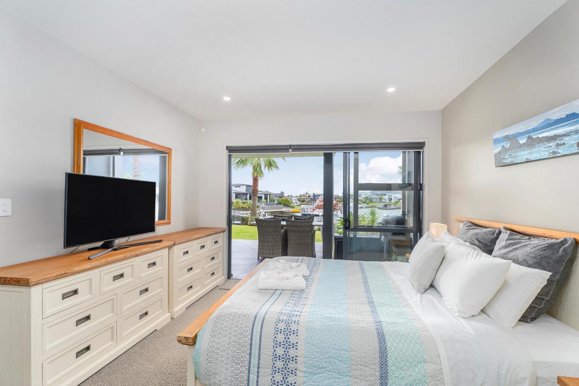 Sovereign Pier On The Waterways Whitianga Exterior foto
