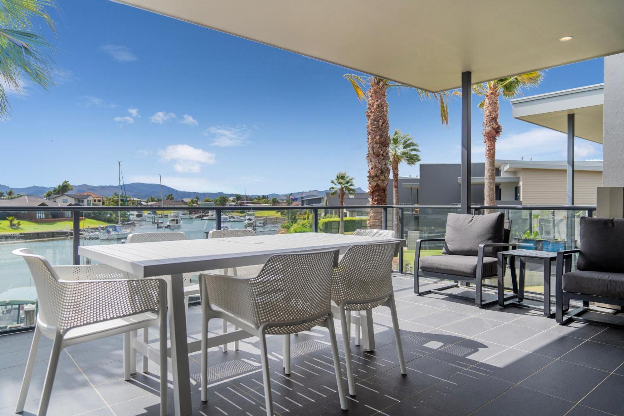 Sovereign Pier On The Waterways Whitianga Exterior foto