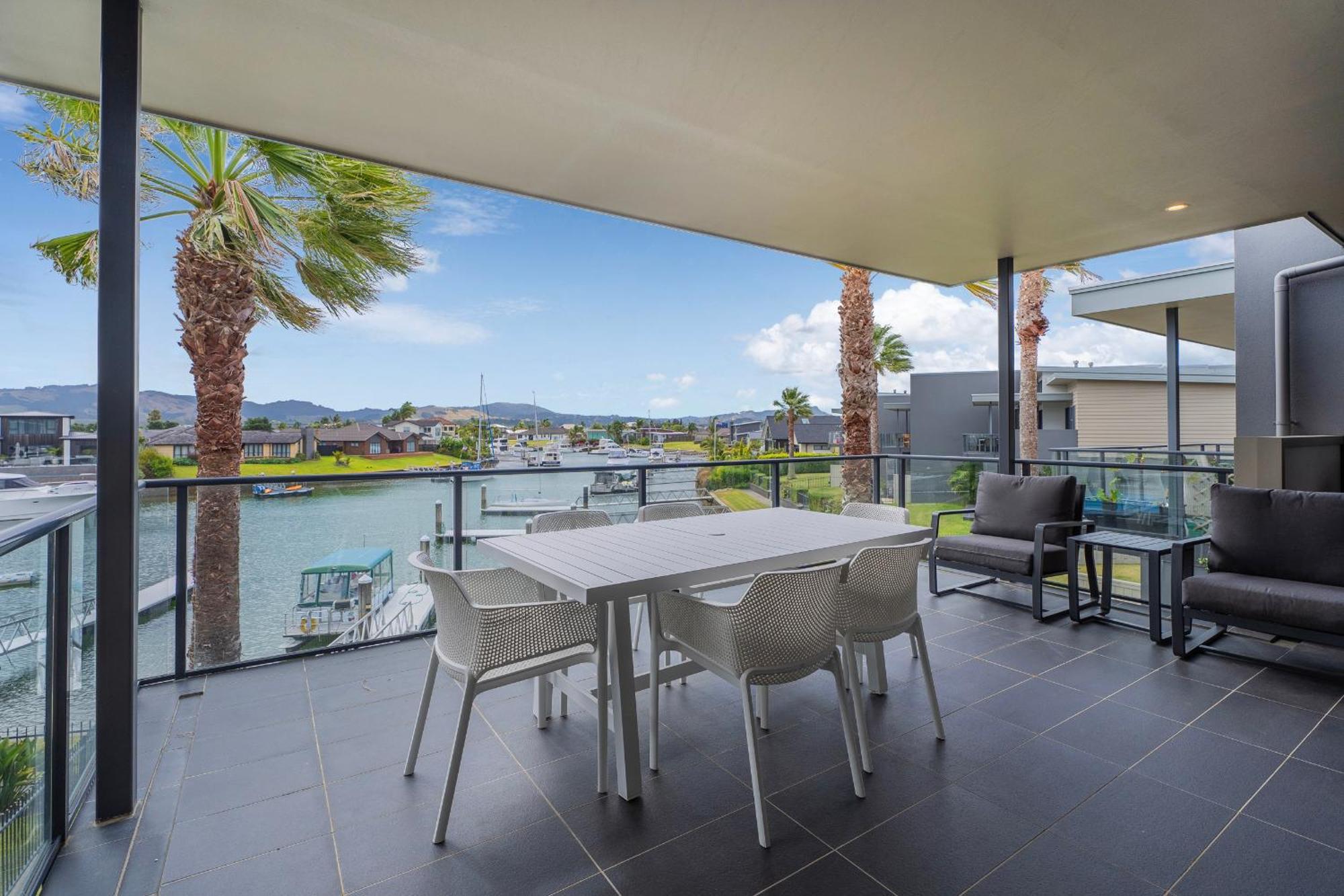 Sovereign Pier On The Waterways Whitianga Exterior foto