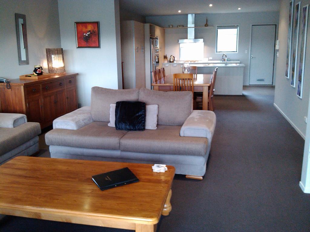 Sovereign Pier On The Waterways Whitianga Exterior foto