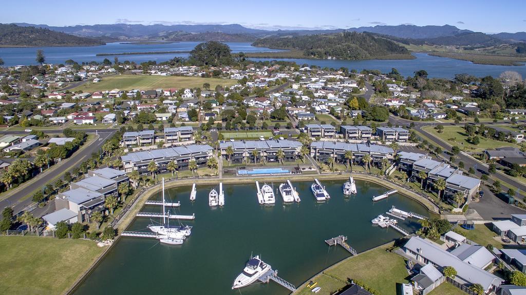 Sovereign Pier On The Waterways Whitianga Exterior foto